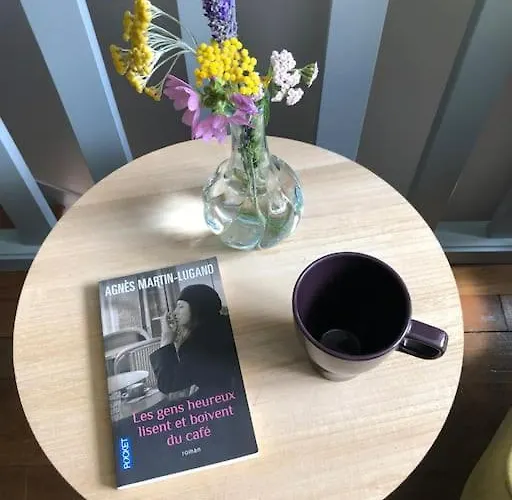 Aupres De Mon Arbre *