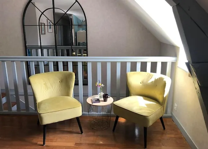 Aupres De Mon Arbre Pontmain