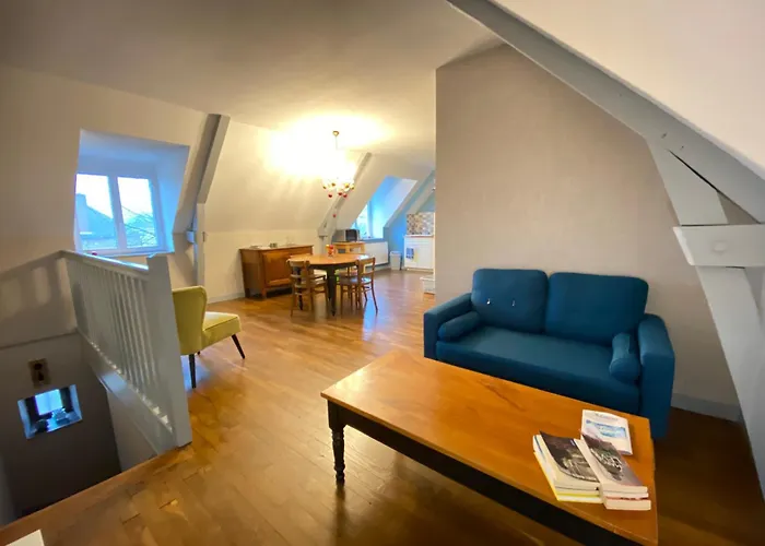 Aupres De Mon Arbre Pontmain