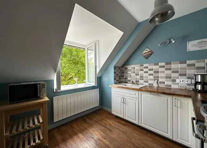 Aupres De Mon Arbre * Pontmain