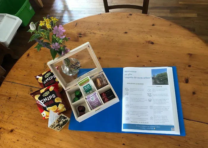 Aupres De Mon Arbre *